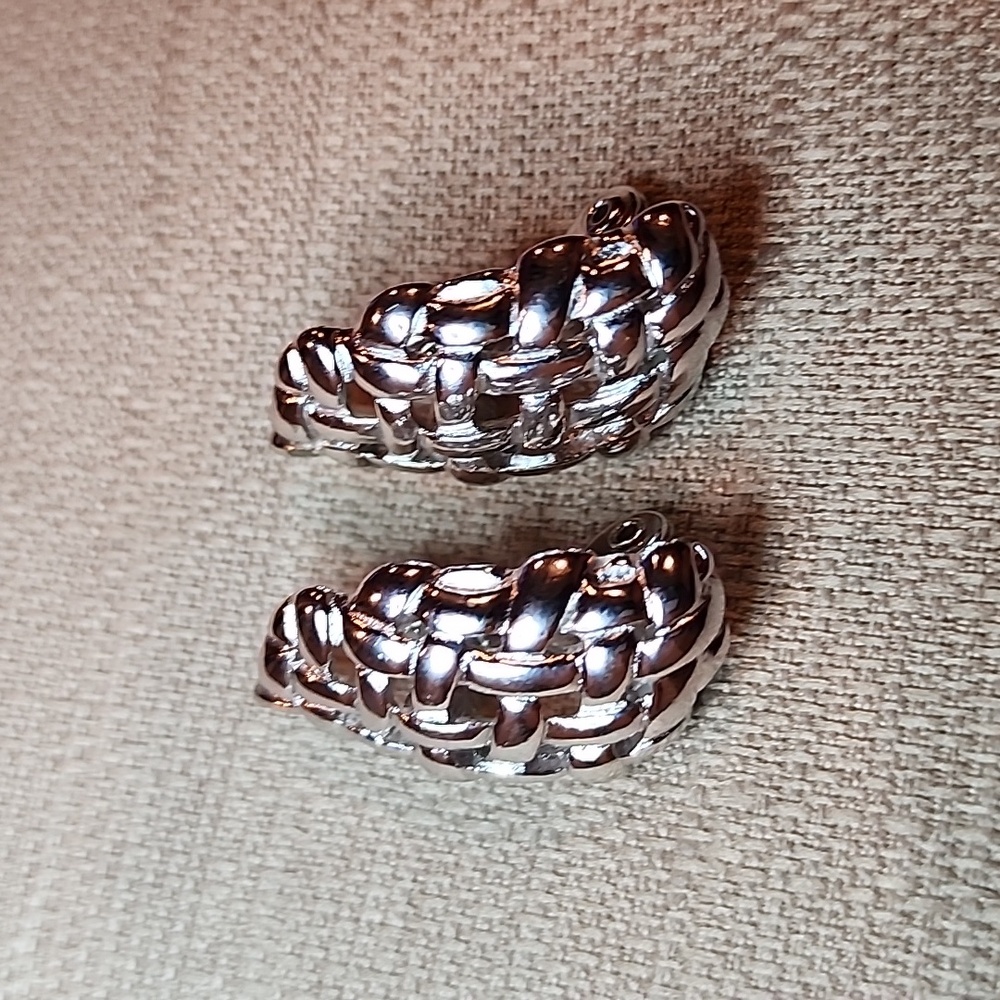 Vintage Monet Silver-Tone Woven Design Clip-On Earrings in EC
